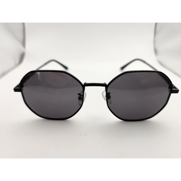 Simplify Ezra Polarized Sunglasses - Black Frame And Lens.  Sun 3 - Picture 2 of 5